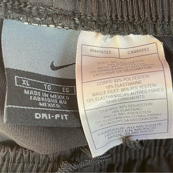 Nike Dri-fit Black Shorts Gray Stripe Size XL - Picture 4 of 4